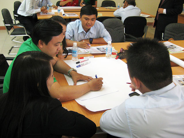 Kỹ năng bán hàng & chăm sóc Khách Hàng chuyên nghiệp - ISUZU (23 & 24.09.2014)
